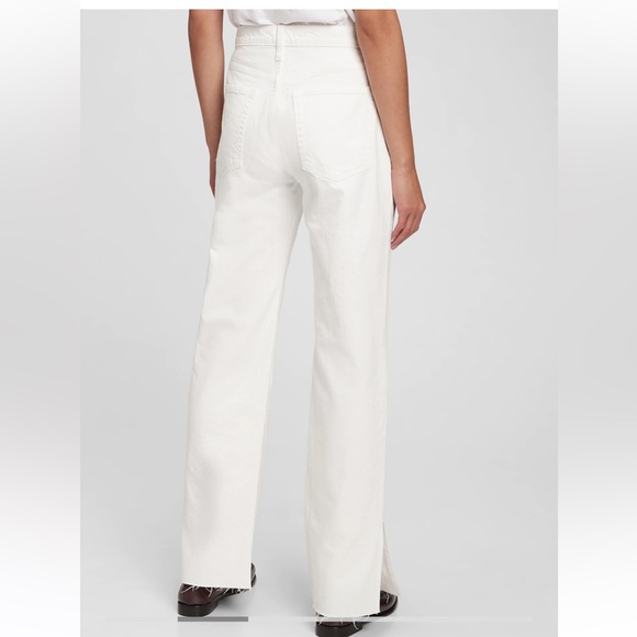 NWT Gap Split Hem Jeans - Picture 2 of 3